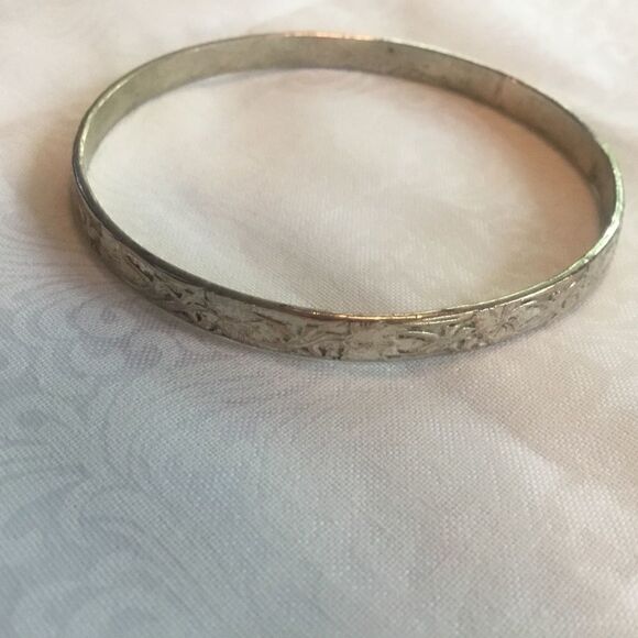 Silvertone Graphic Bangle Bracelet - Picture 4 of 7